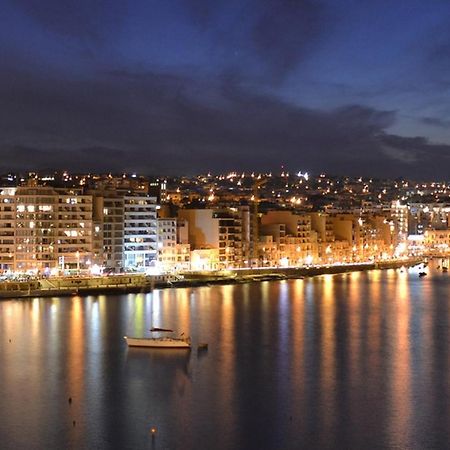Luxe Apartment With Valletta And Harbour Views Слима Экстерьер фото