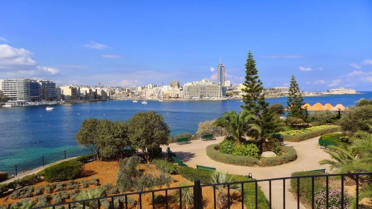 Luxe Apartment With Valletta And Harbour Views Слима Экстерьер фото
