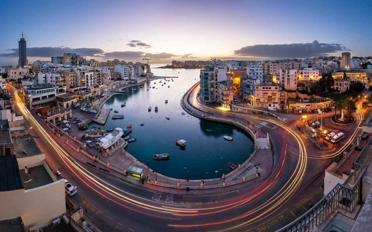 Luxe Apartment With Valletta And Harbour Views Слима Экстерьер фото