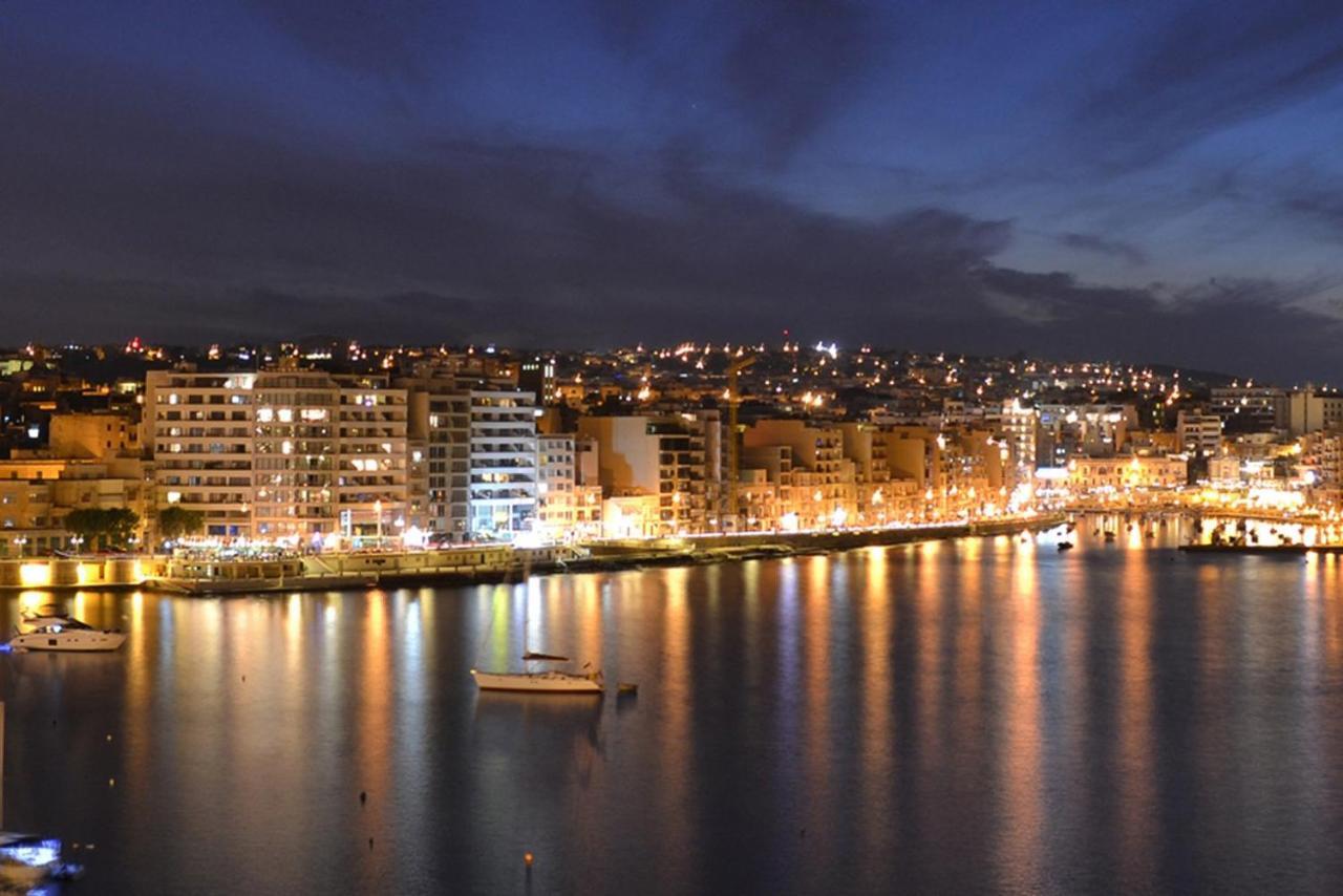 Luxe Apartment With Valletta And Harbour Views Слима Экстерьер фото