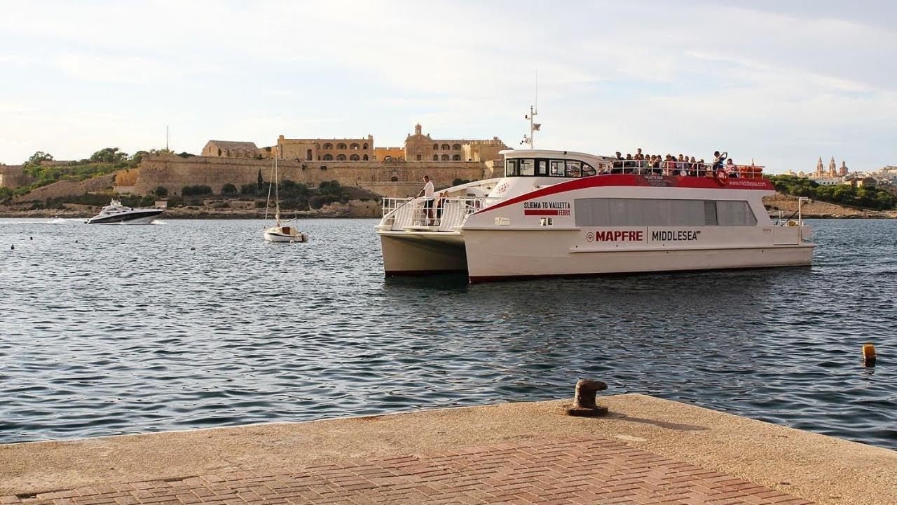 Luxe Apartment With Valletta And Harbour Views Слима Экстерьер фото
